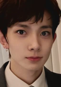 Lee Heeseung — AI character avatar